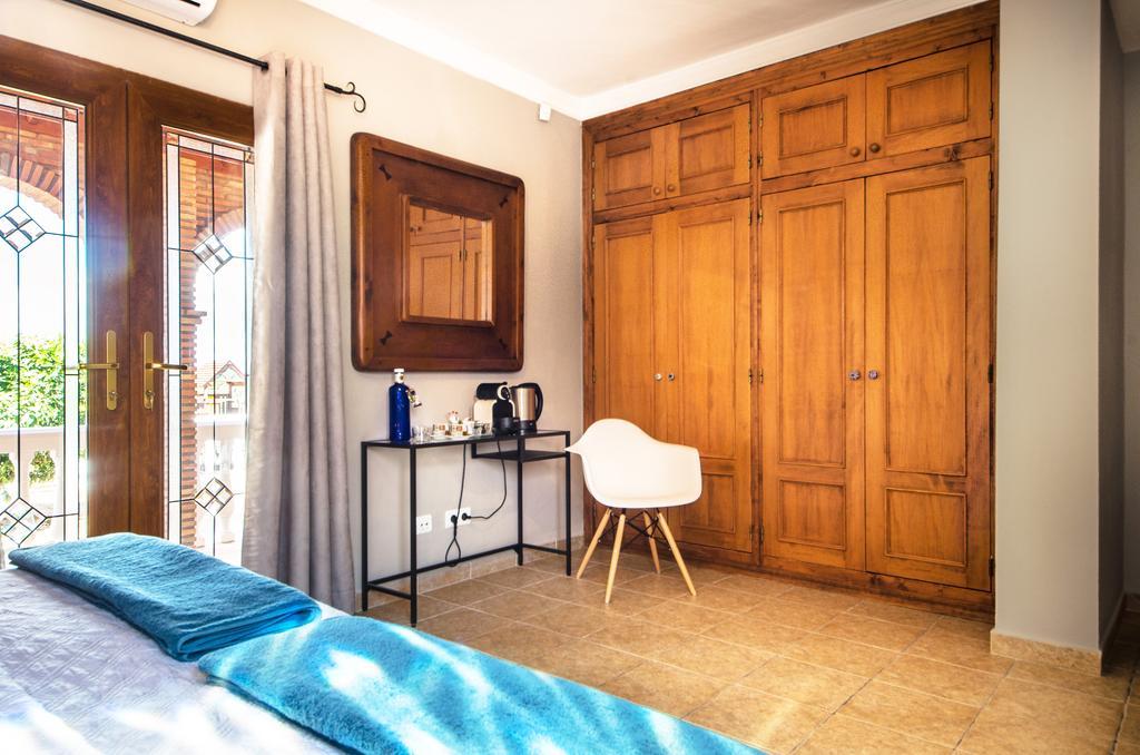 Villa Conmigo Bed & Breakfast Alhaurín de la Torre Eksteriør bilde